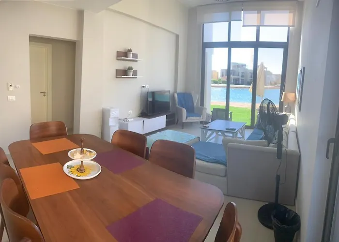 Tawila, 4 Bedroom Villa, Brand New, Directly On A Lagoon