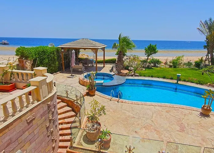 Luxury Seafront Pool Villa - 3 Stories & Roof Floor - All Master Bedrooms